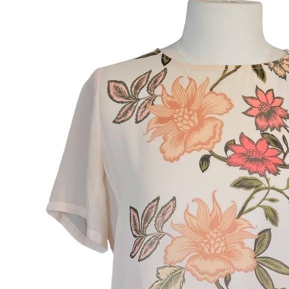 Vince Camuto Sheer Floral Maxi Coverup Size Small - Picture 3 of 10